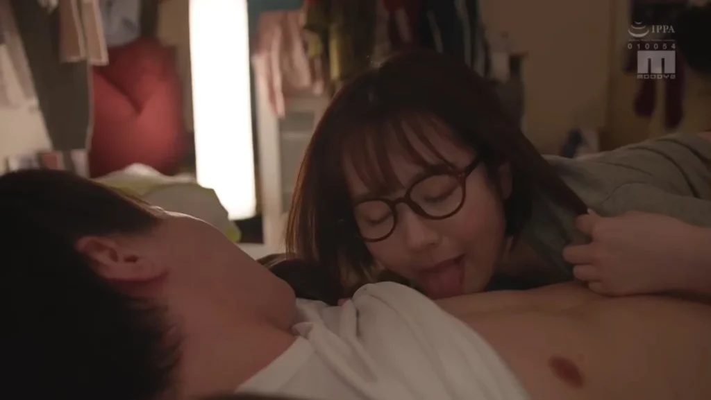 Filmes pornohraficos: Irmã nerd dando a buceta para o irmão mais novo